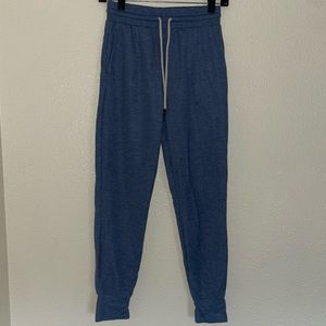 North Face woman’s Sweatpants joggers